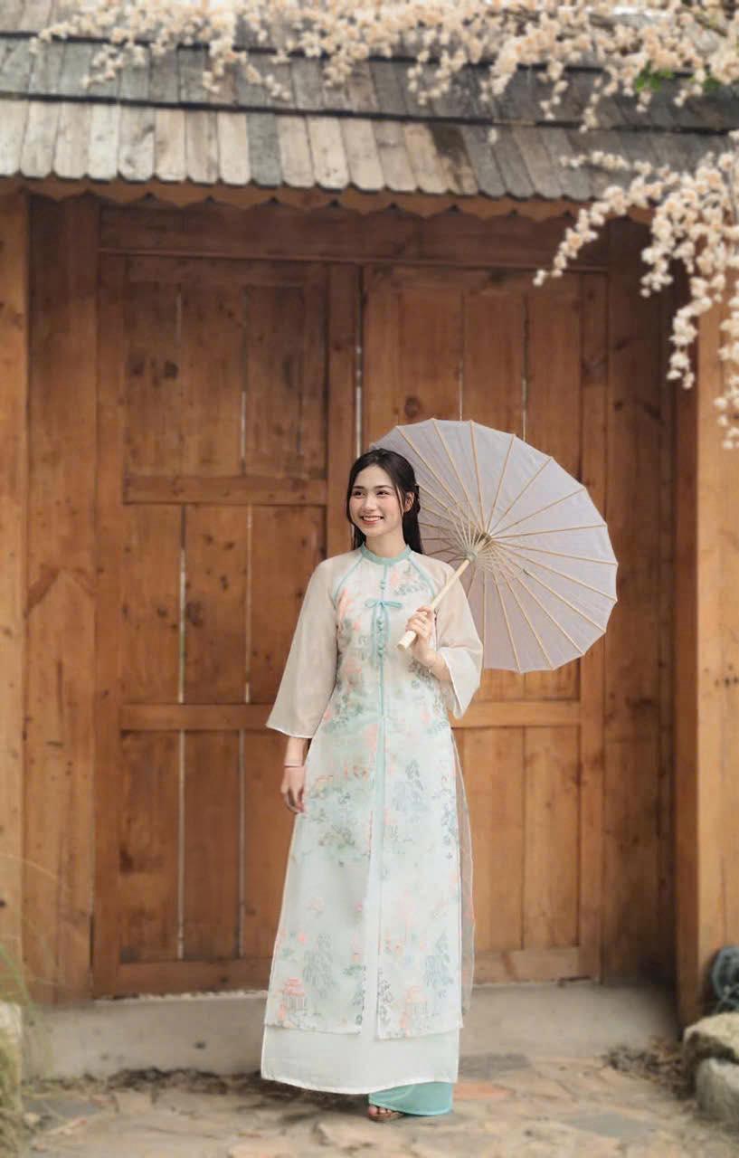 Bộ sưu tập áo dài cách tân BTS23