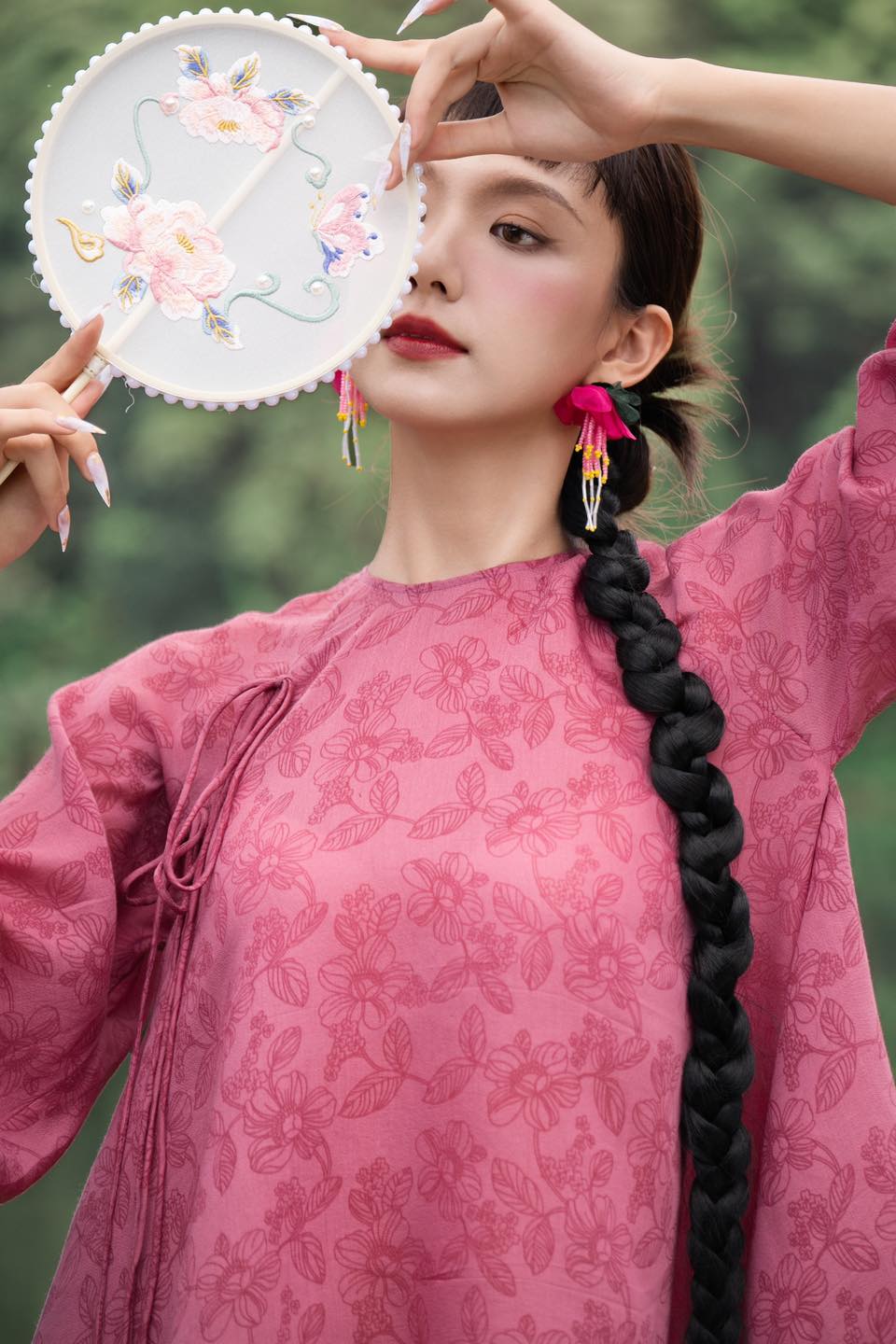 Sự Khác Biệt Giữa Áo Dài Cách Tân Và Cổ Điển
