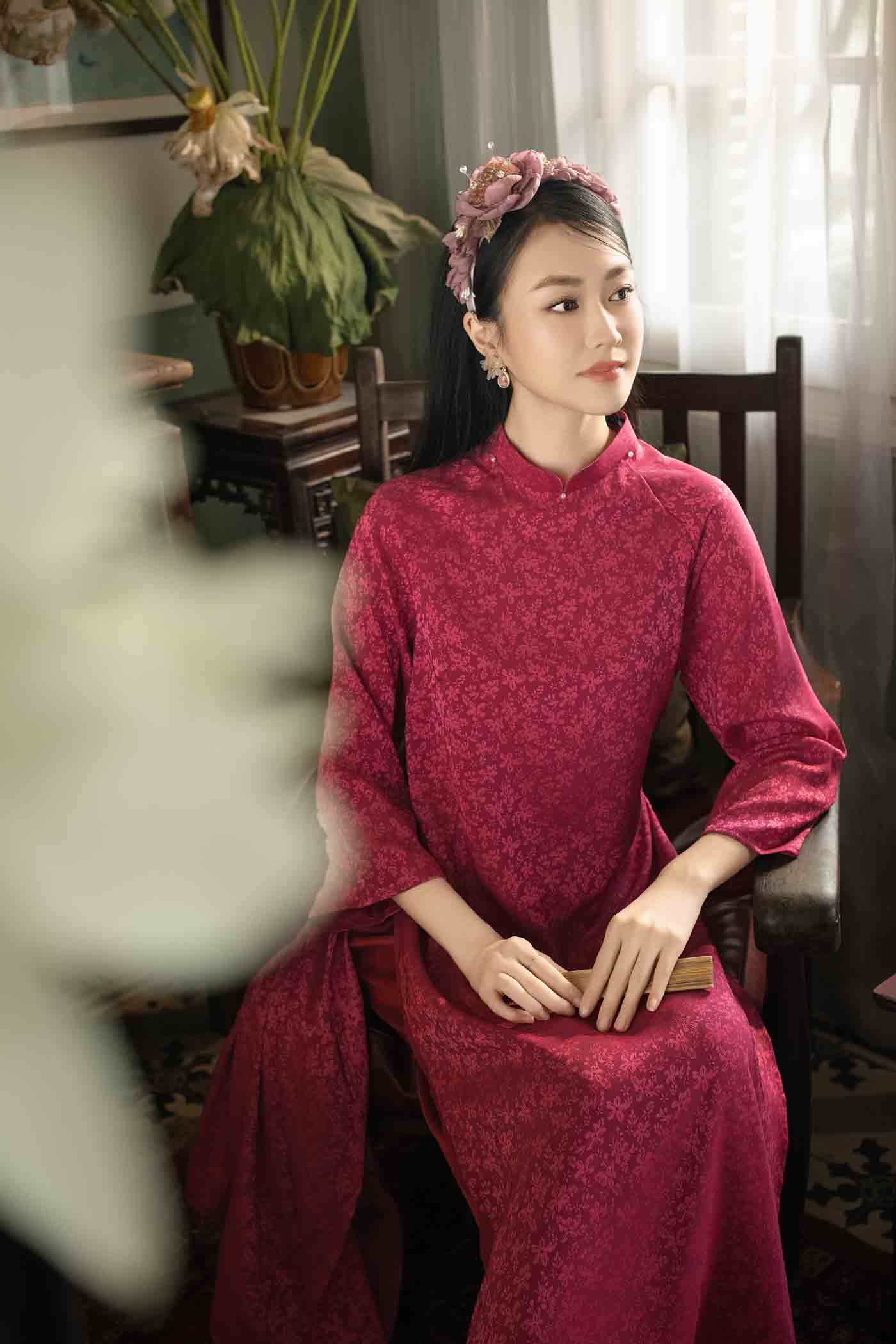 BST Túc Mỹ áo dài hồng cẩm